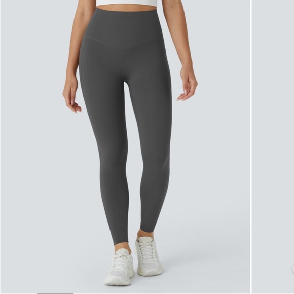 Lululemon Gray High-Waisted Leggings - Picture 2 of 7